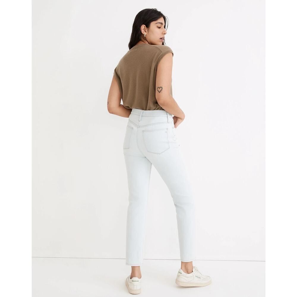 Madewell The Mom Jean in Bloomfield Wash Blue - Size: 28 - Picture 3 of 10